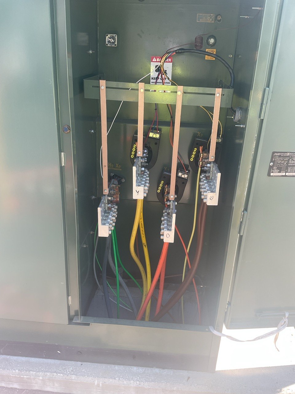 ATS interior — 2000A breakers with phase conductors